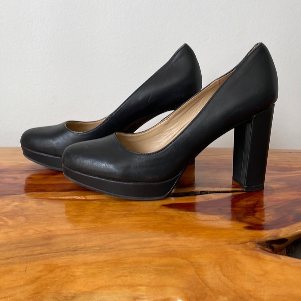 Naturalizer Berlin Pump